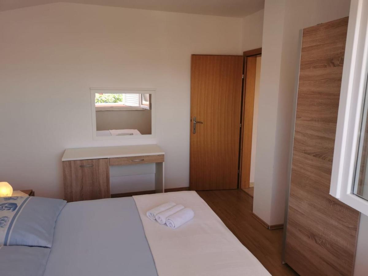 Apartment Milka Вир Екстер'єр фото